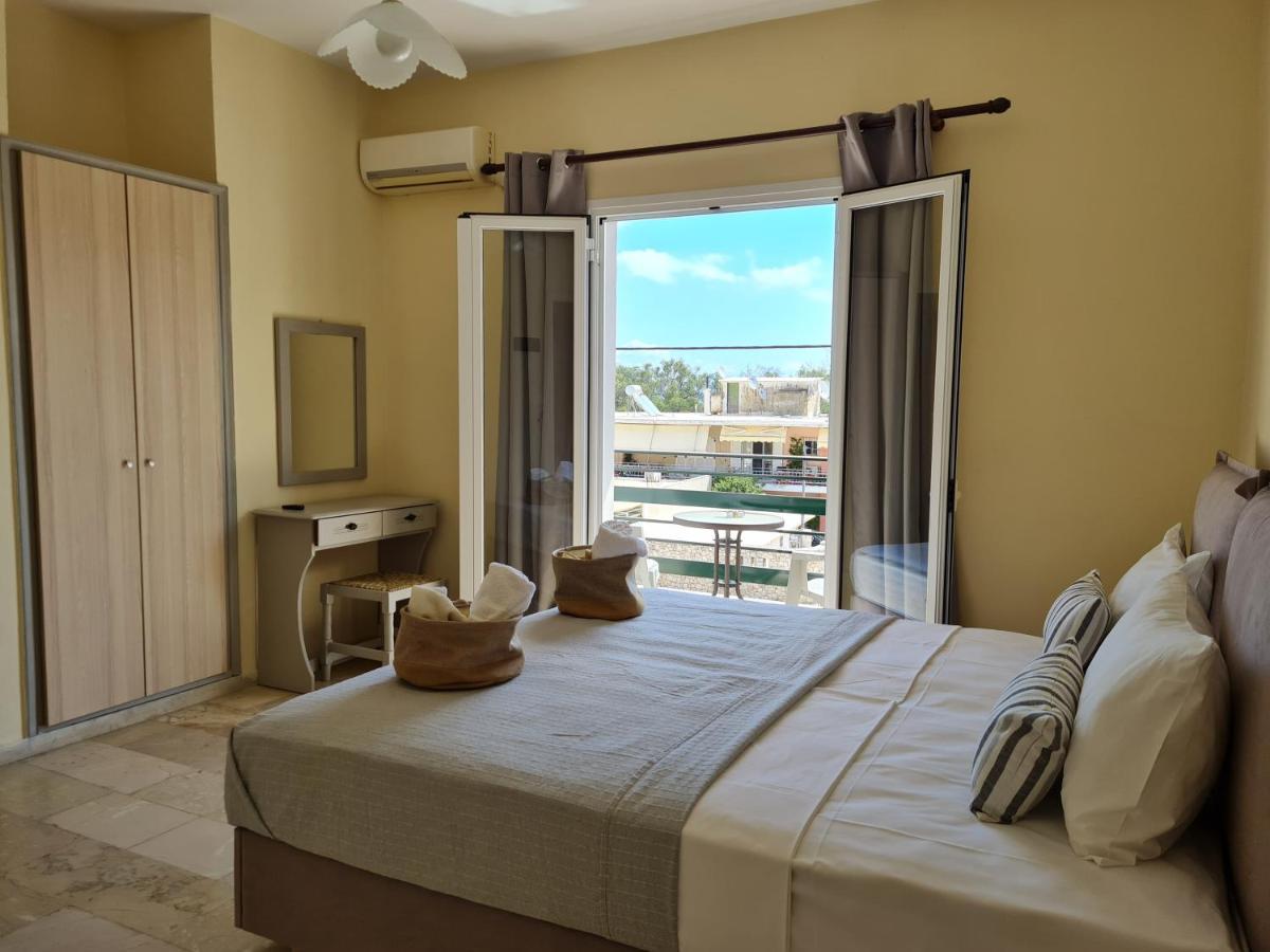 Fontana Apartments Moraḯtika Luaran gambar