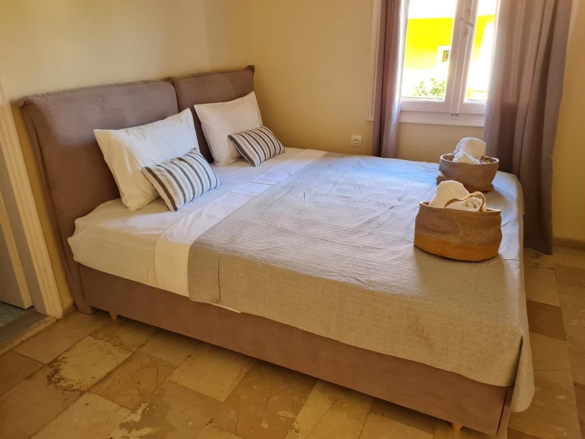 Fontana Apartments Moraḯtika Luaran gambar